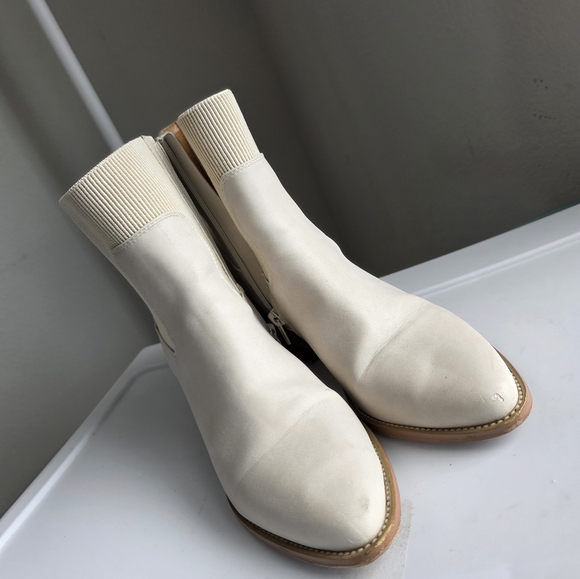 DV by Dolce Vita Perpetua Booties Women's cream color sz 9 - Picture 4 of 8